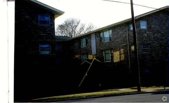 Primary Photo - 70-74 E 138th St