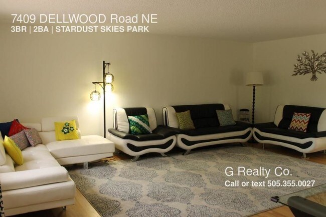 Foto del edificio - 7409 Dellwood Rd NE