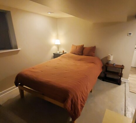 Bedroom with queen bed - 2520 N Drake Ave