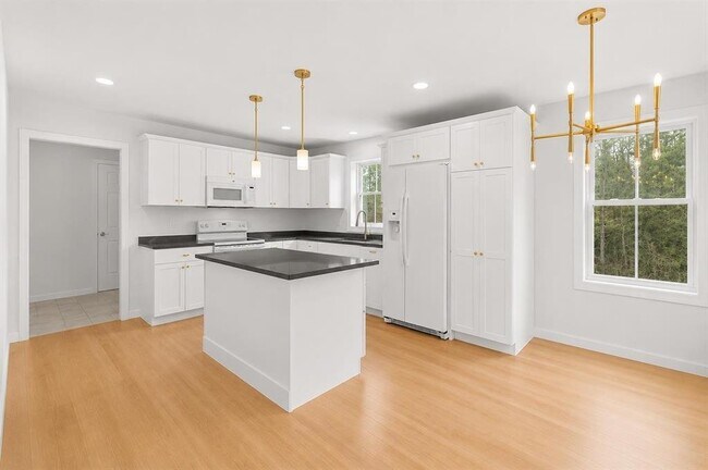 Building Photo - 51 Blacksmith Dr