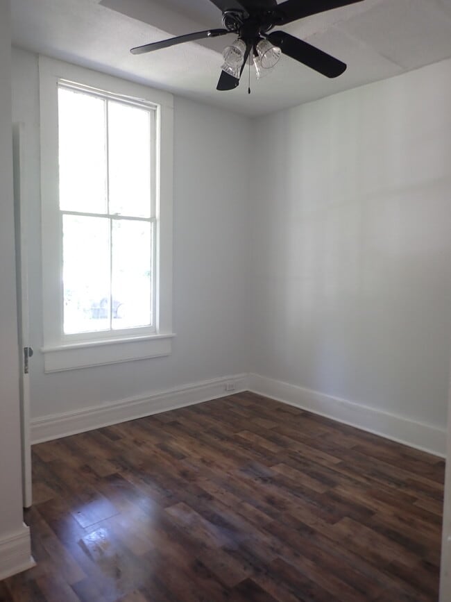 Building Photo - 1687 Lawton Ave