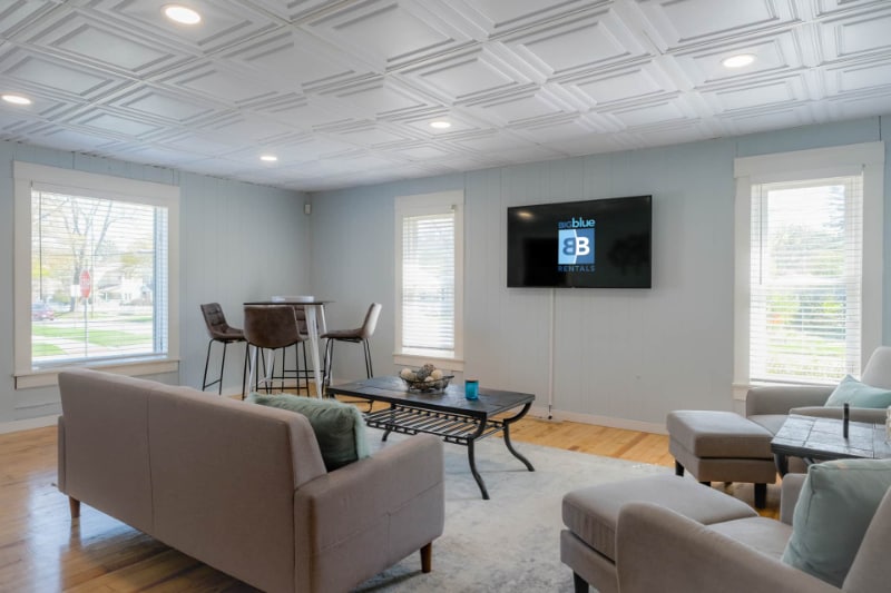 Primary Photo - 430 Lyon St