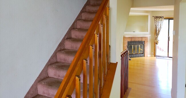 Foto del edificio - 1329 Firefly Cir
