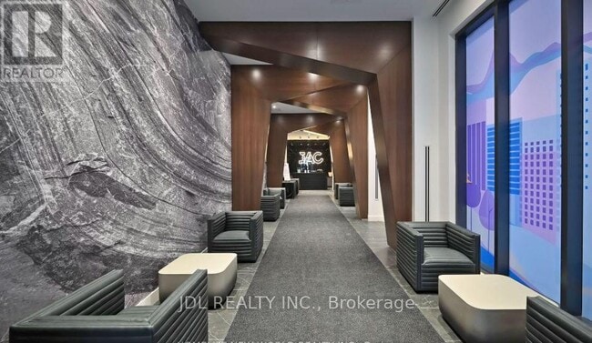 Building Photo - 308 Jarvis St