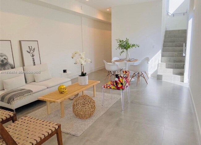 Foto del edificio - 3653 SW 25th St