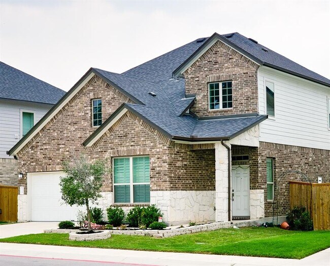 Building Photo - 12716 Bloomington Dr