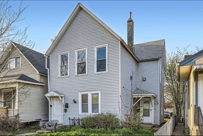 Building Photo - 617 Maryland Ave E