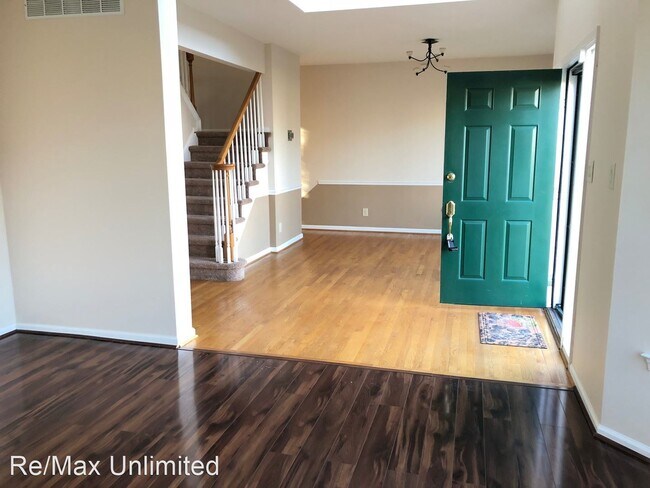 Foto del edificio - 4 br, 2.5 bath House - 9 Sullivan Ct