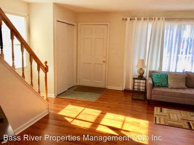 Building Photo - 2 br, 1.5 bath House - 231 Route 28