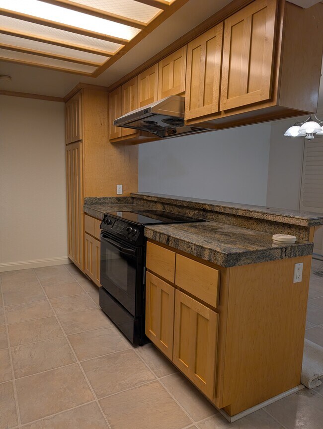 Foto del edificio - 1952 Pomar Way