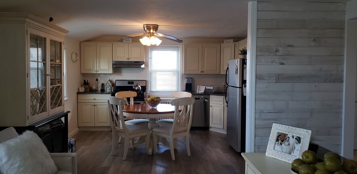 17 Court St, Elmont, NY 11003 House Rental in Elmont, NY