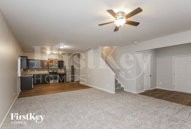 Building Photo - 840 Castilla Way