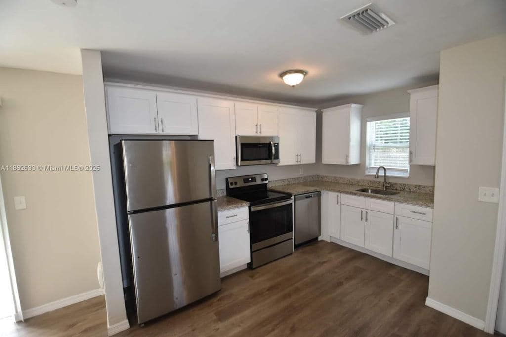 Foto principal - 1712 NW 15th Ave