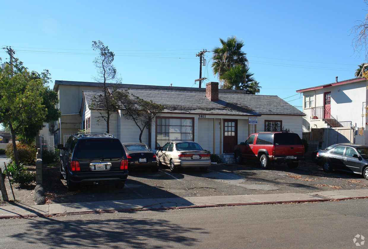 Primary Photo - Lindo Paseo Apartments