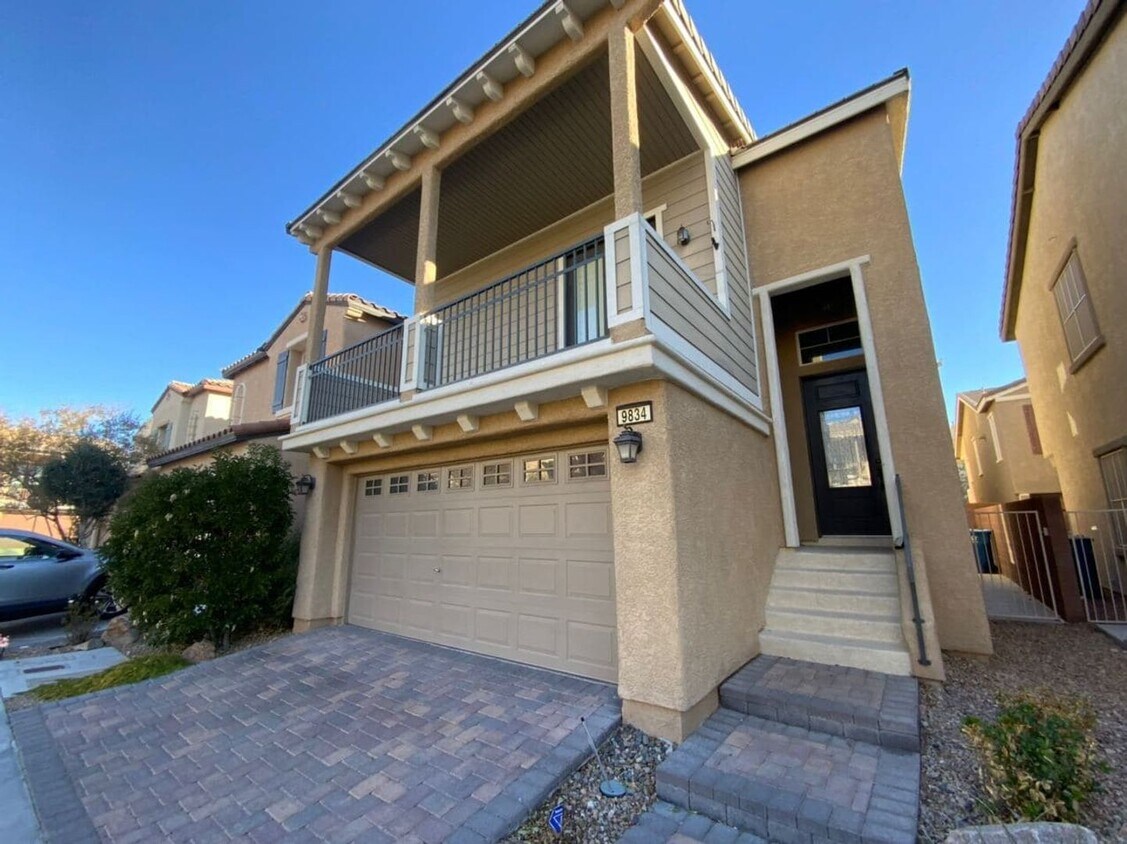 Foto principal - STUNNING 2 STORY HOME IN MOUNTAINS EDGE !!