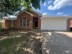 Building Photo - 605 Douglas Dr