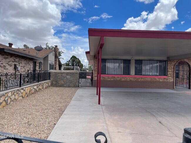 Building Photo - 10604 Fieldrock Ct