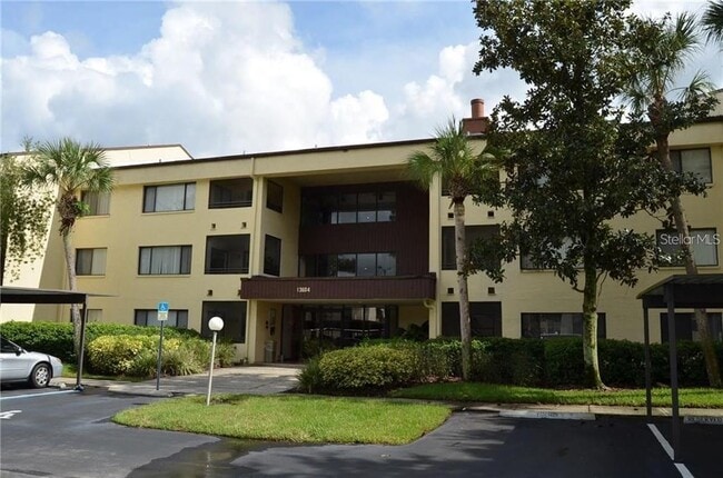 Building Photo - 13604 S Village Dr