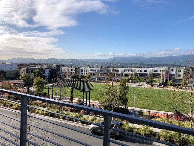 Spectacular Views in This Spacious 1 Bed/1... - Spectacular Views in This Spacious 1 Bed/1... Apartment
