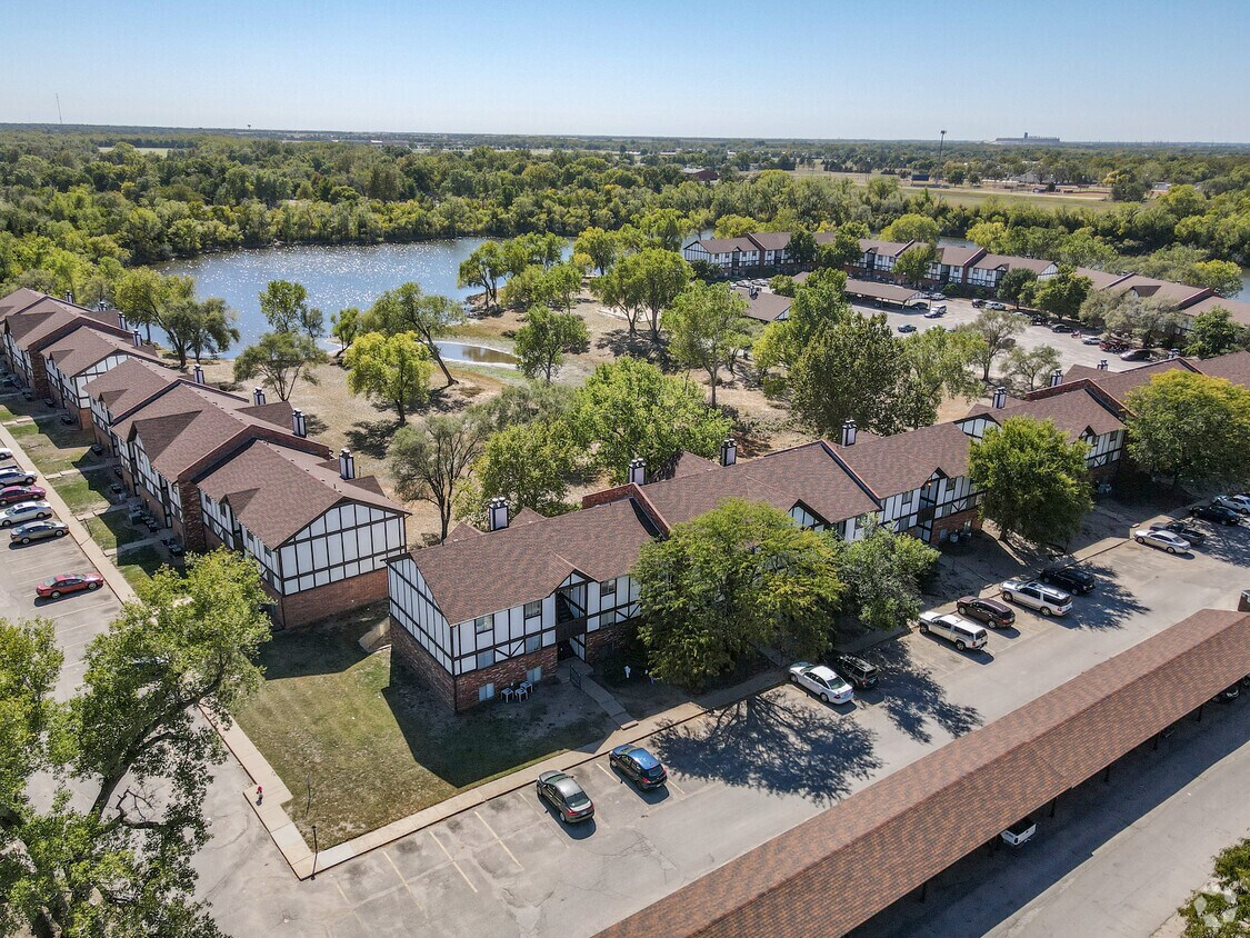 Magnolia Lake Apartments Apartments 4141 S Seneca St Wichita, KS