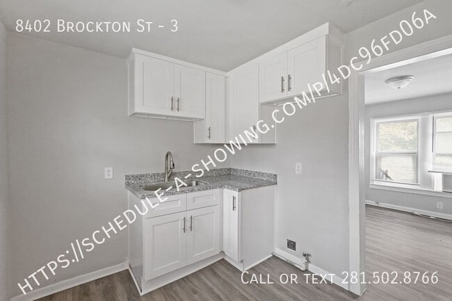 Foto del edificio - 8402 Brockton St
