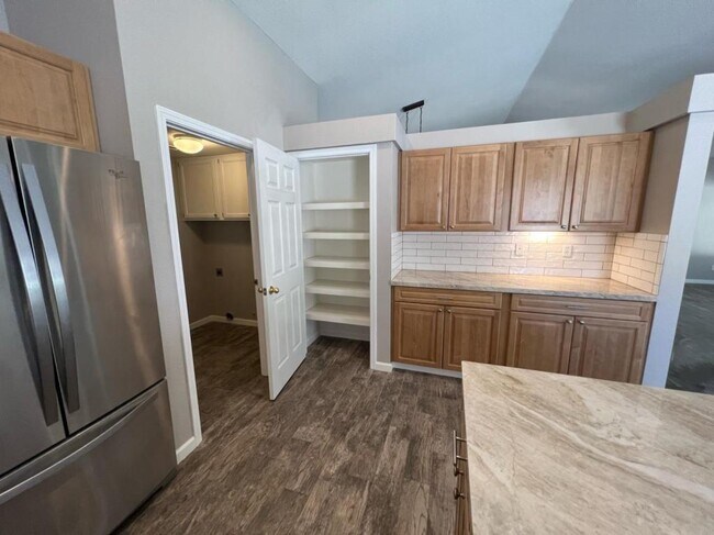 Building Photo - 9709 Partridge Ct