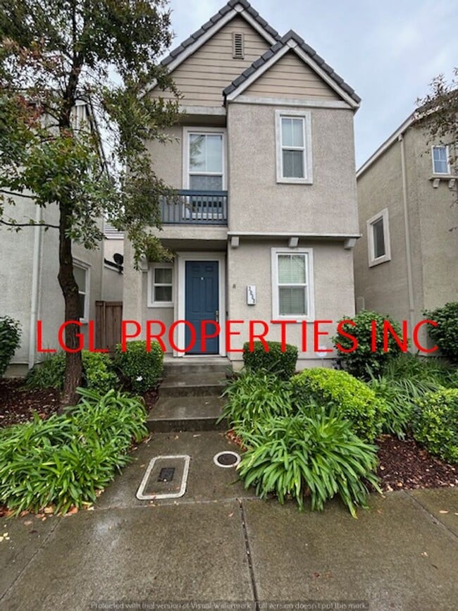 Foto del edificio - 3060 Tice Creek Way