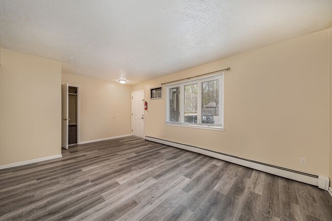 Building Photo - 6225 Copeland Ave