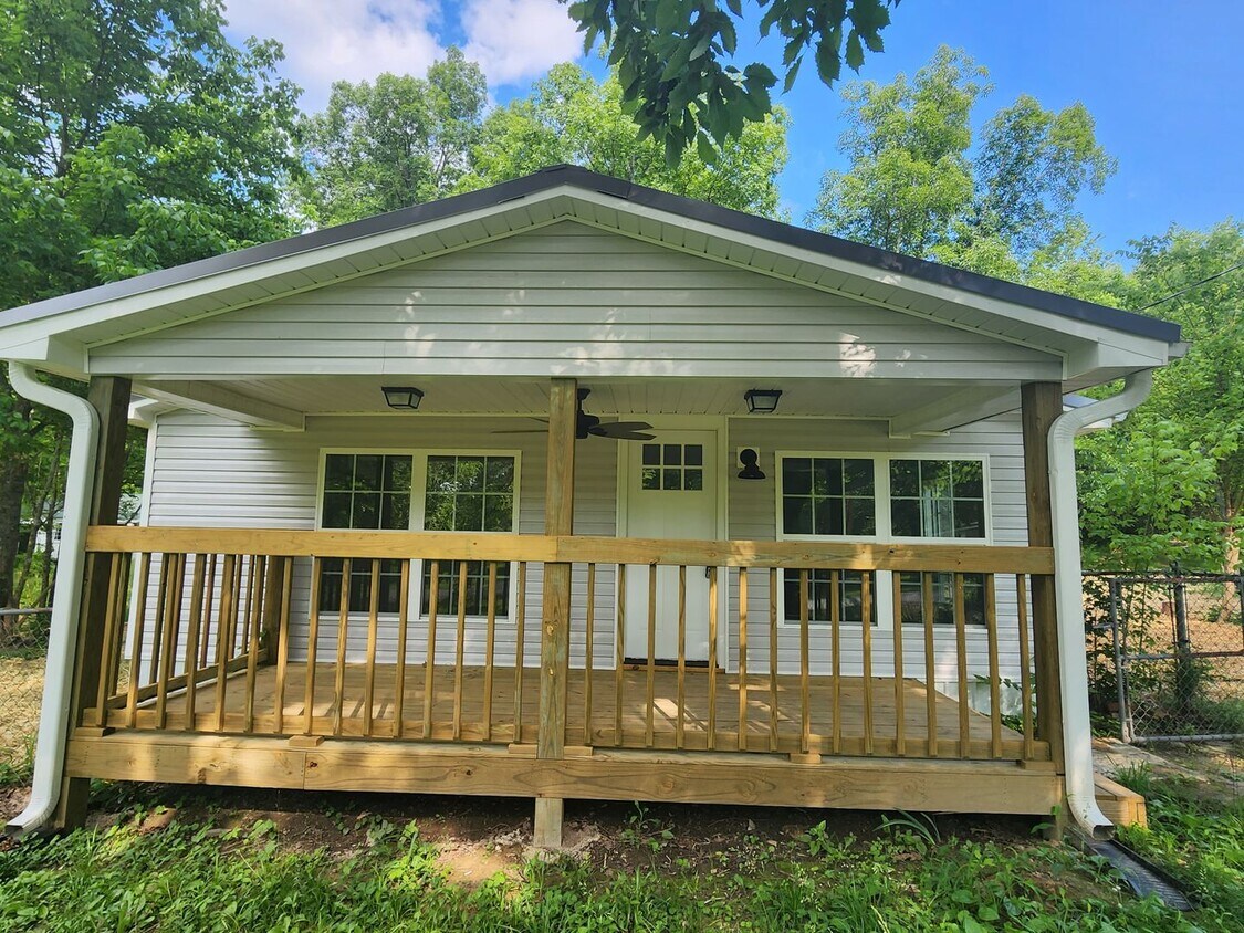 Primary Photo - Charming 3/1 in Scottsboro