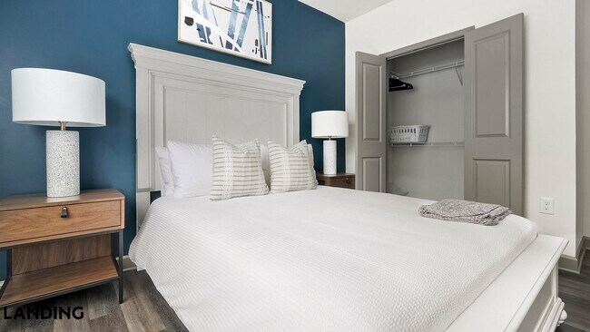 Foto del edificio - 11010 Northlake Landing Dr