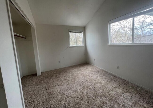 Building Photo - 6346 Teal Run Dr