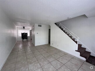 Building Photo - 821 NW 46th Ave