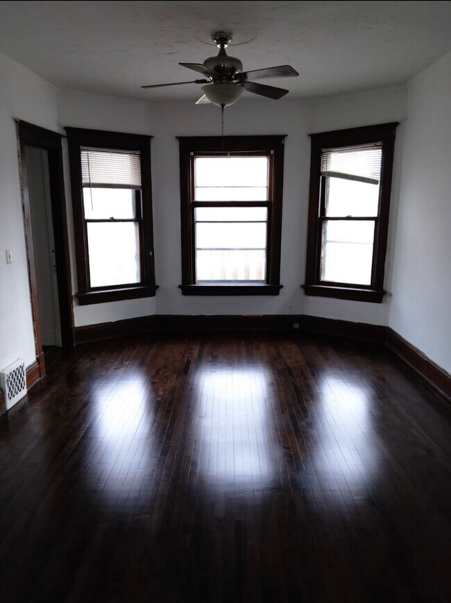 Building Photo - 2859 N 34th St
