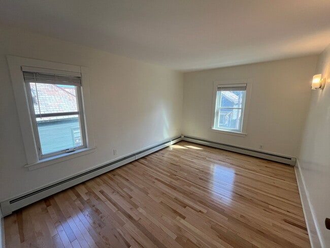 Building Photo - 61 Lakeview Terrace