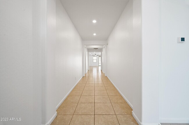 Foto del edificio - 20819 N 40th Dr