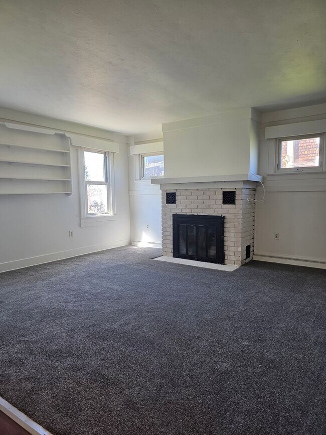 Foto del edificio - 397 Upper Oakwood Ave