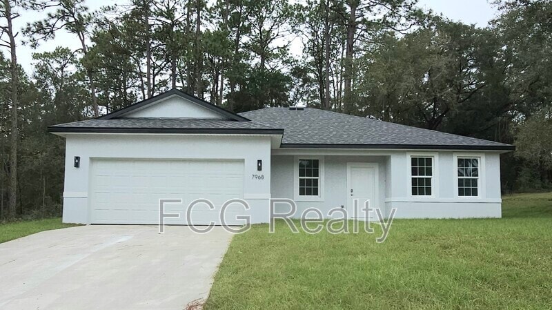 Primary Photo - 7968 N Hillview Cir