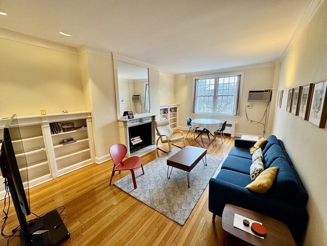 Building Photo - 80 Beacon St