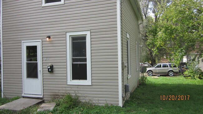 Foto del edificio - 814 E 11th St