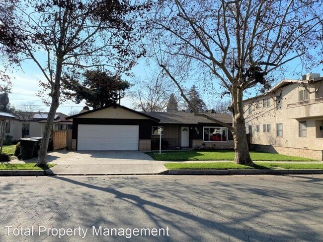 Building Photo - 3 br, 2 bath House - 955 E. Sycamore Ave.