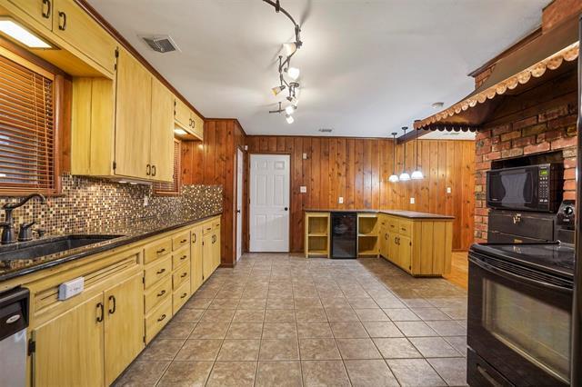 Building Photo - 3905 Piedmont Rd