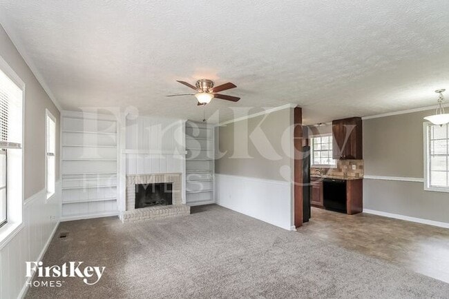 Building Photo - 3762 Cambridge Dr SW