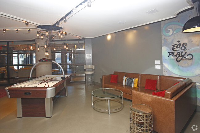 Interior Photo - 66 Rockwell Place