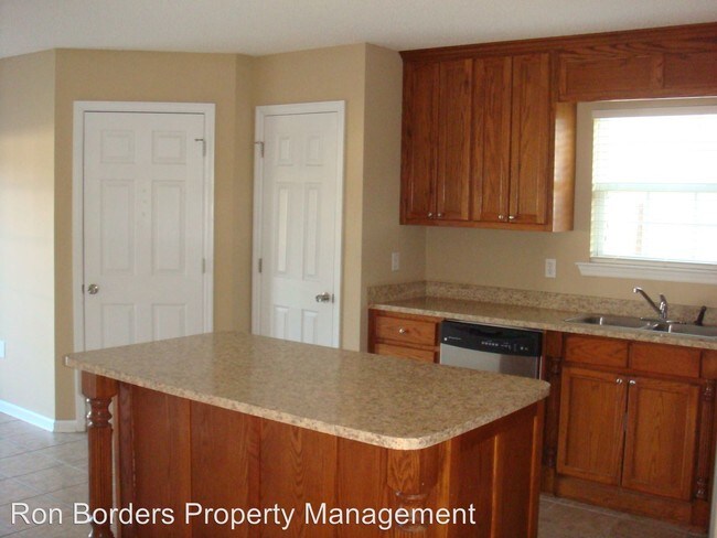 Foto del edificio - 3 br, 2 bath House - 496 Bryson Circle