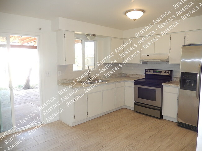 Foto del edificio - 7179 E 38th St