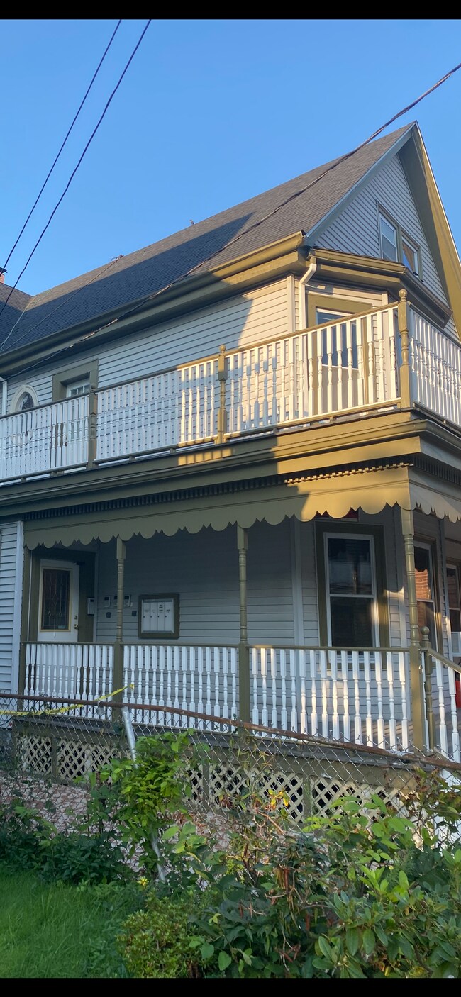 Building Photo - 30 Cunningham St