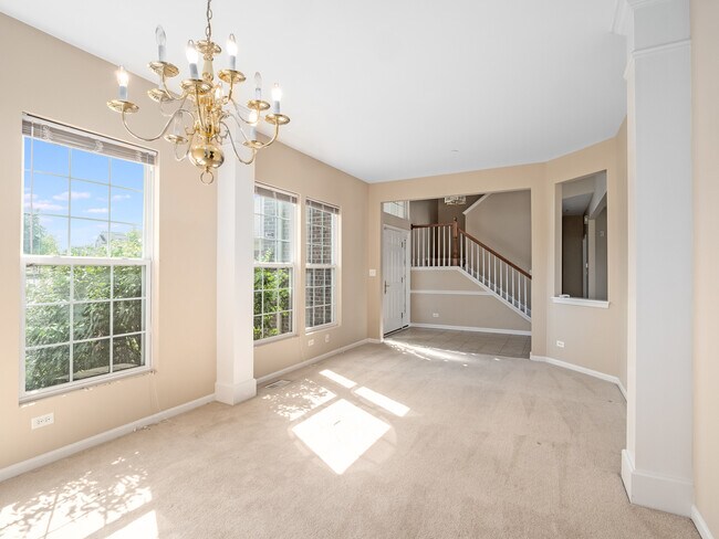 Foto del edificio - 616 Bradford Ln