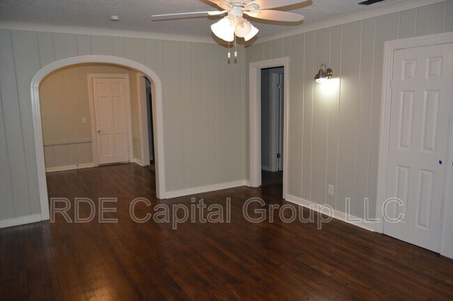 Foto del edificio - 716 W Cantey St