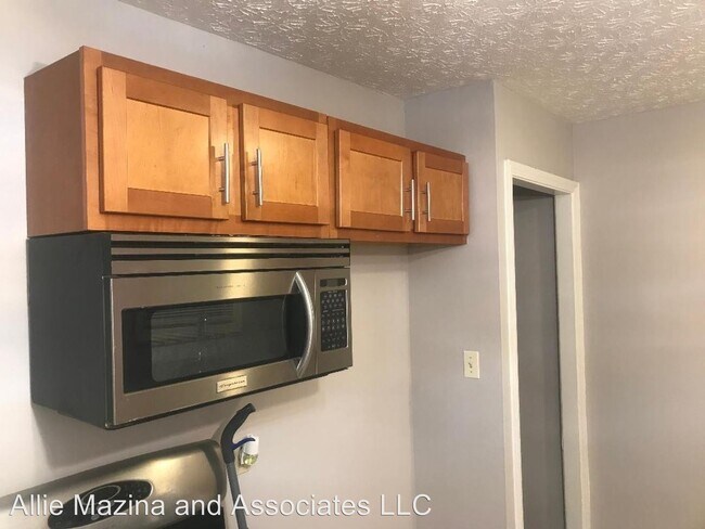 Foto del edificio - 3 br, 1.5 bath House - 21301 Watson Rd