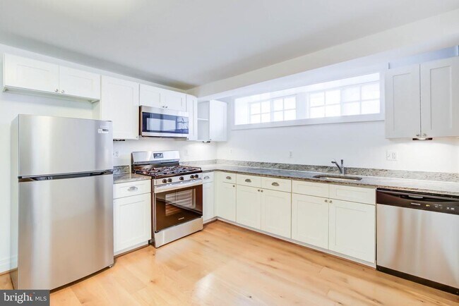 Foto del edificio - 3625 16th St NW